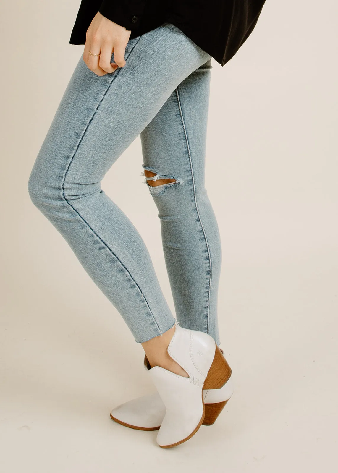 AUDREY MID RISE SKINNY - RADIATE