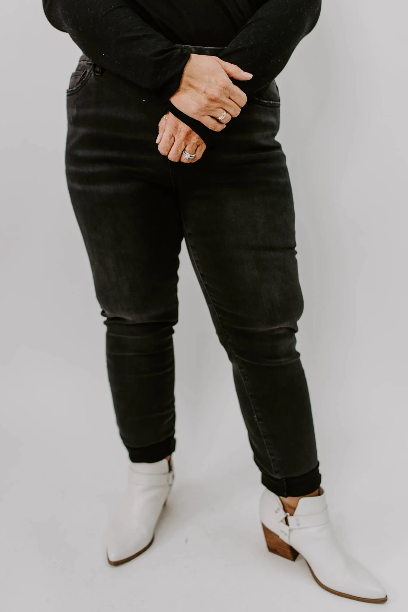 Willow Curvy Black Skinny Jeans